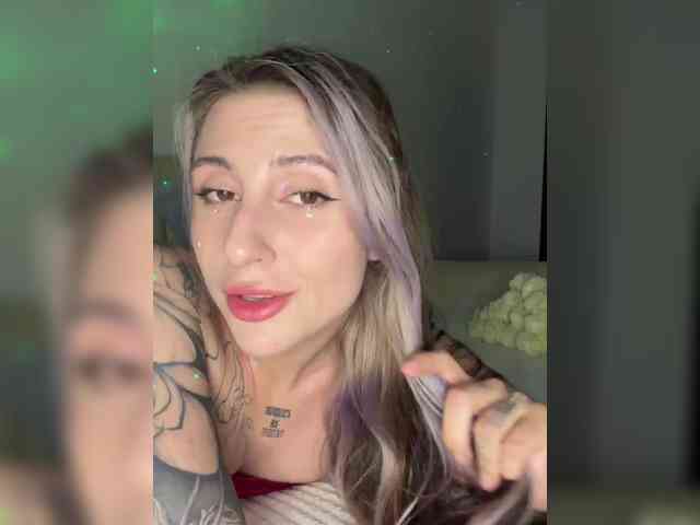 CamillaSweetty webcam