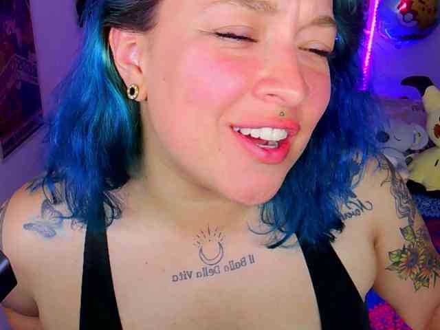 ElectricSapphire webcam