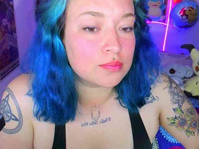 ElectricSapphire webcam