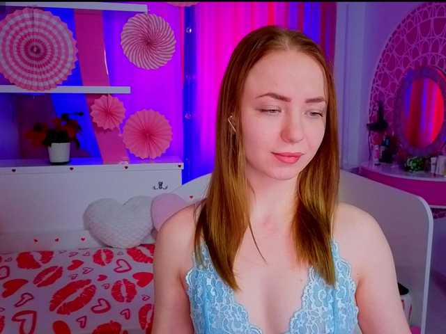 -milla---'s BongaCams show and profile