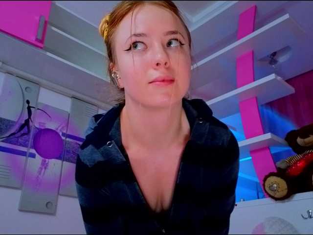 -milla---'s BongaCams show and profile