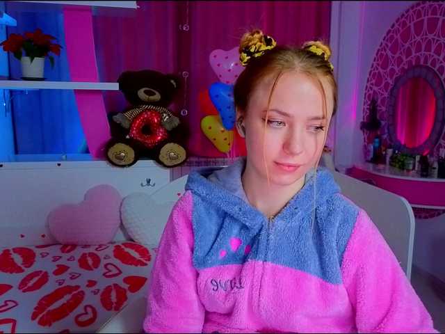 -milla---'s BongaCams show and profile