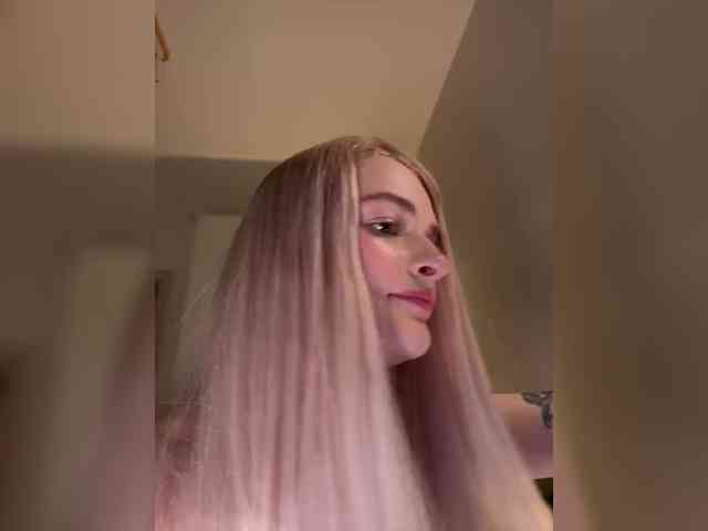 live cam online Mandarinkaa