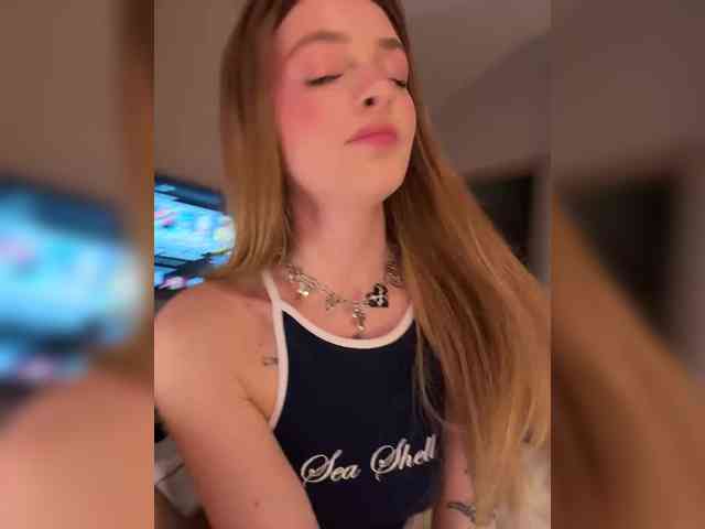 webcam nude chat Mandarinkaa