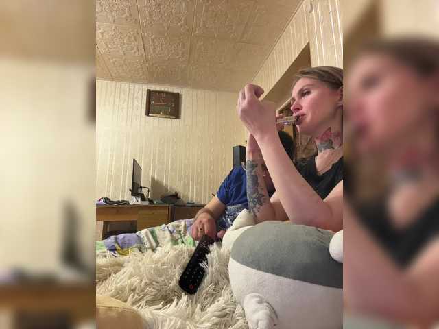 Letti28's BongaCams show and profile