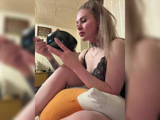 Letti28 from BongaCams is Freechat