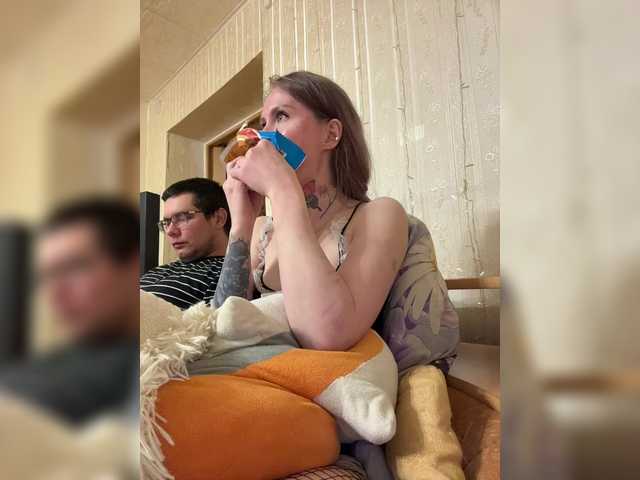 Letti28's BongaCams show and profile