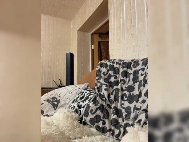 Letti28's BongaCams show and profile