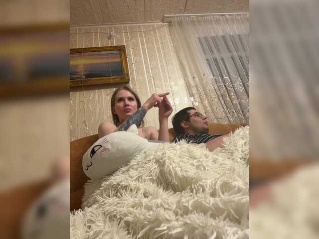 Letti28 live cam profile