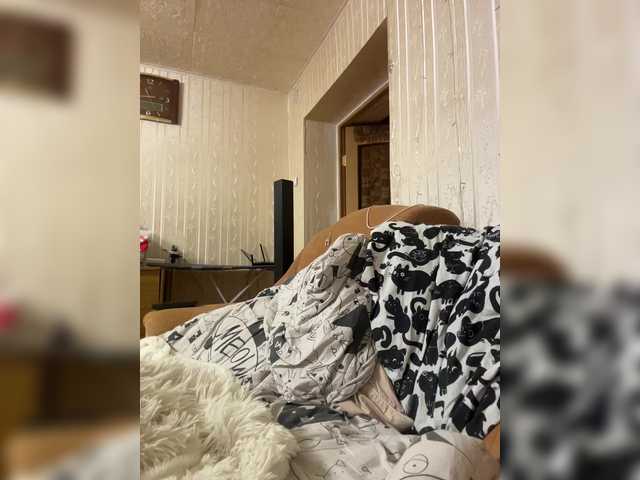 Letti28's BongaCams show and profile