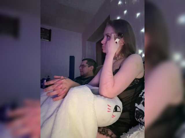 Letti28's BongaCams show and profile