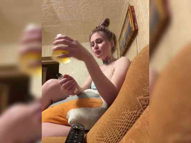 Letti28 Live Webcam on BongaCams