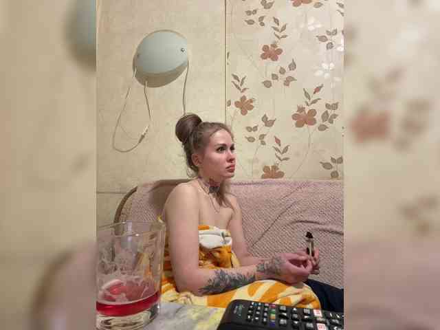 Letti28 Live Webcam on BongaCams