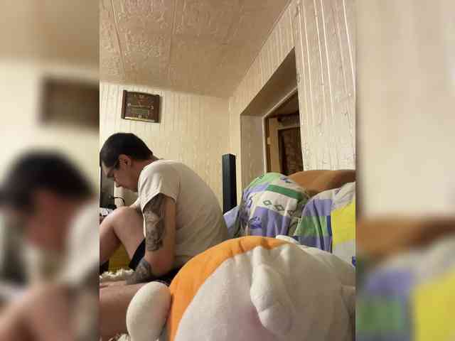 Letti28 Live Webcam on BongaCams