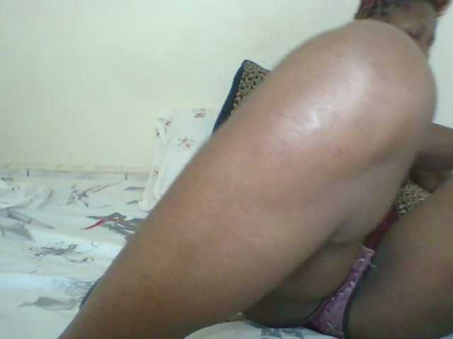 Ebonycutegal's BongaCams show and profile