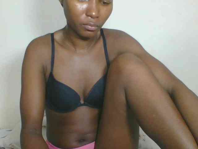 Ebonycutegal webcam