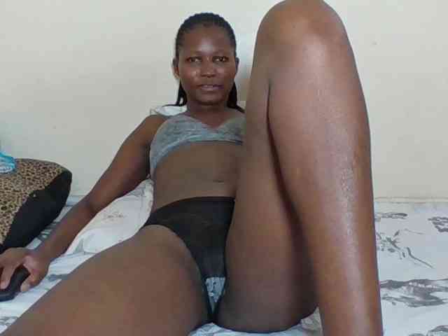 Ebonycutegal webcam