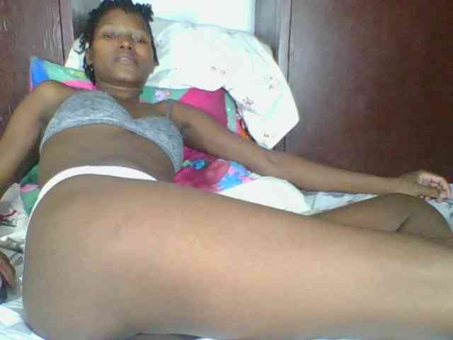 Ebonycutegal webcam