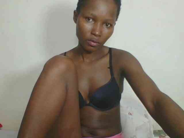 Ebonycutegal webcam