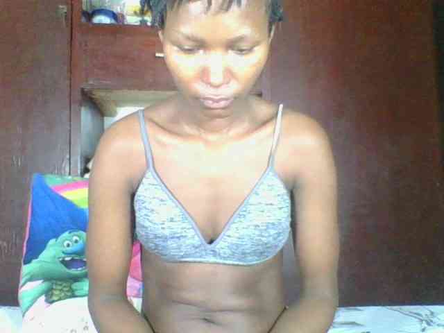 Ebonycutegal webcam
