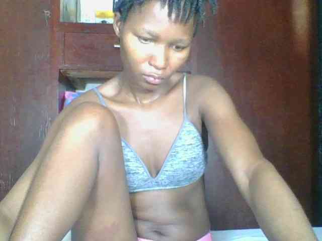 Ebonycutegal webcam