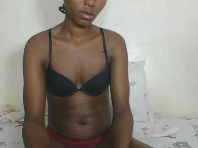 Ebonycutegal webcam