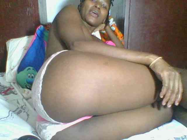 Ebonycutegal webcam