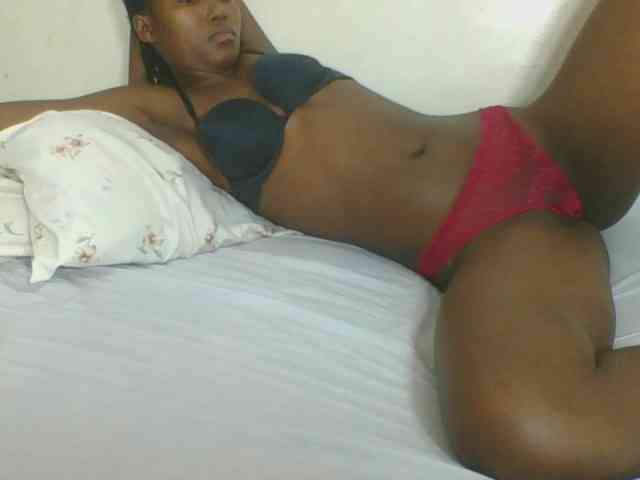 Ebonycutegal webcam