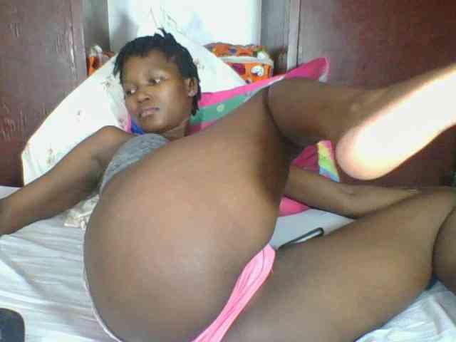 Ebonycutegal webcam