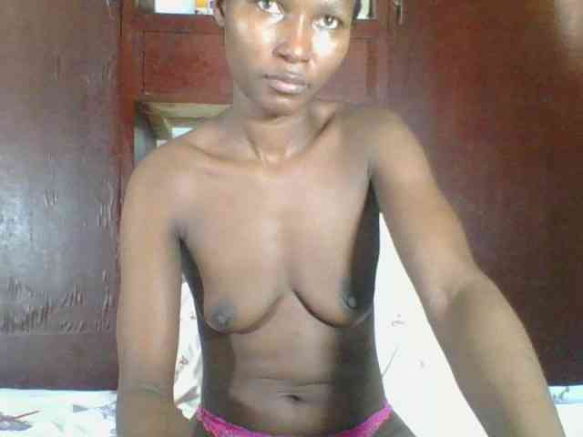 Ebonycutegal webcam