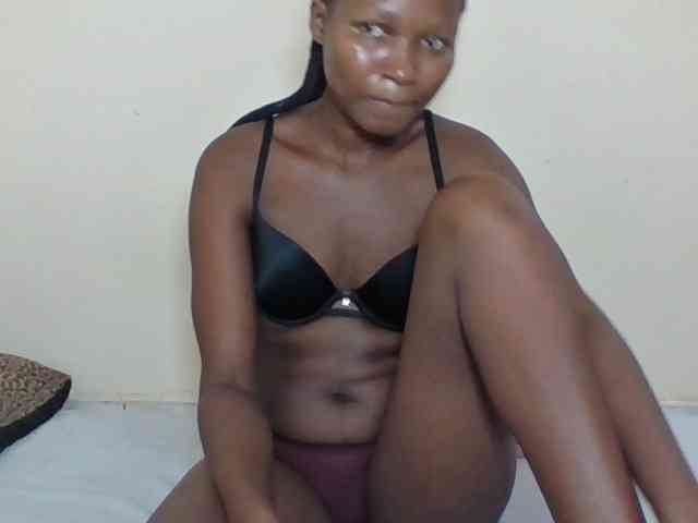 Ebonycutegal webcam