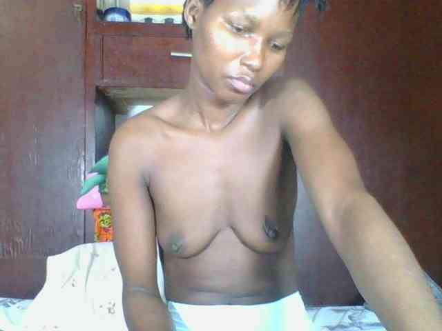 Ebonycutegal webcam