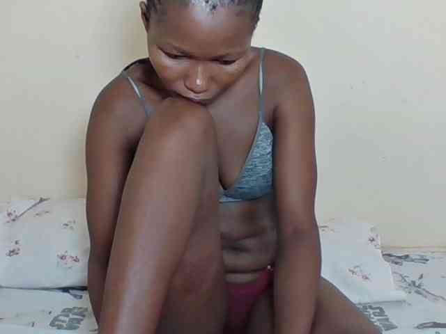 Ebonycutegal webcam