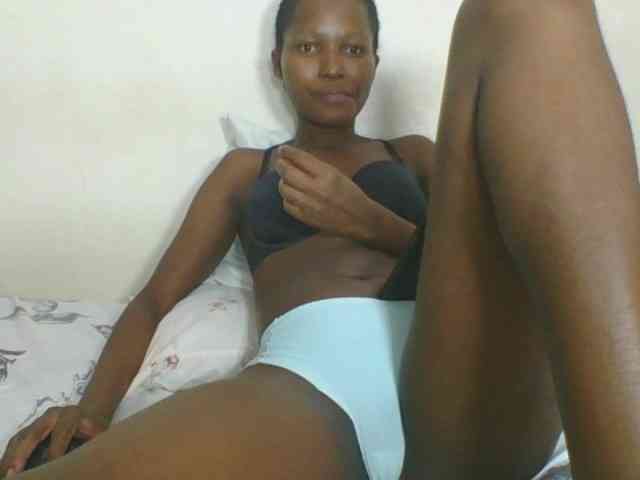 Ebonycutegal webcam