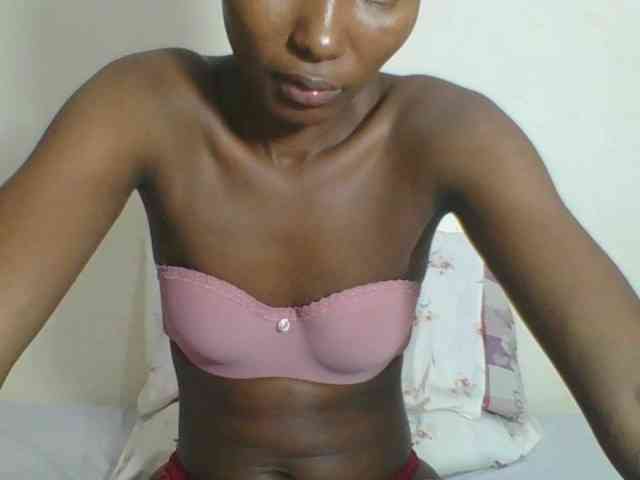 Ebonycutegal webcam