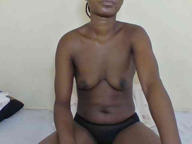 Ebonycutegal webcam