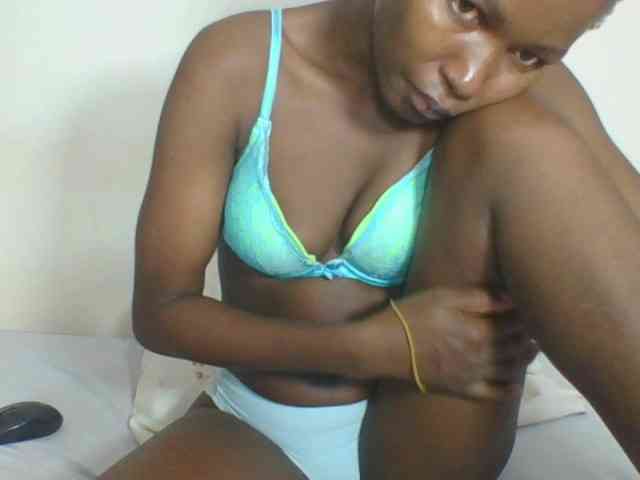 Ebonycutegal webcam