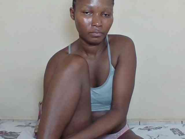 Ebonycutegal webcam