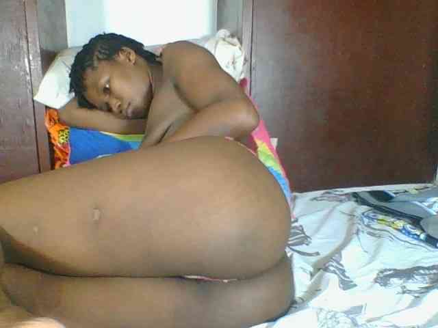 Ebonycutegal webcam