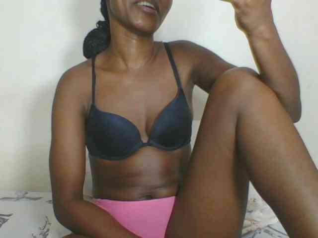 Ebonycutegal webcam
