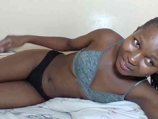 Ebonycutegal webcam
