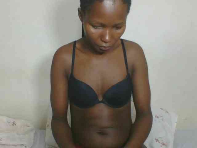 Ebonycutegal webcam