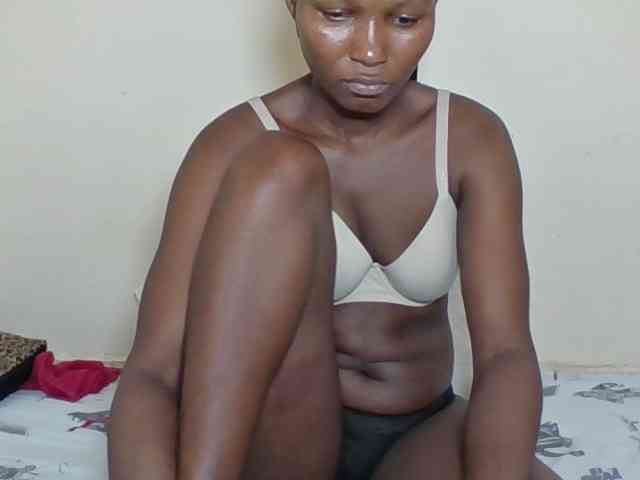 Ebonycutegal webcam