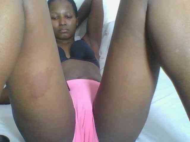Ebonycutegal webcam