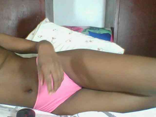 Ebonycutegal webcam