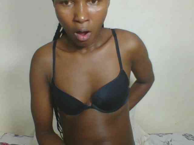 Ebonycutegal webcam