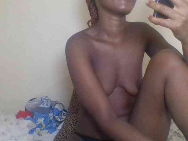 Ebonycutegal webcam