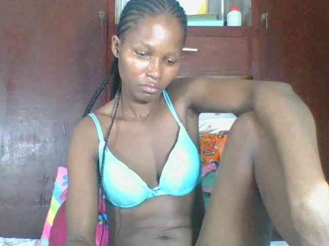 Ebonycutegal webcam