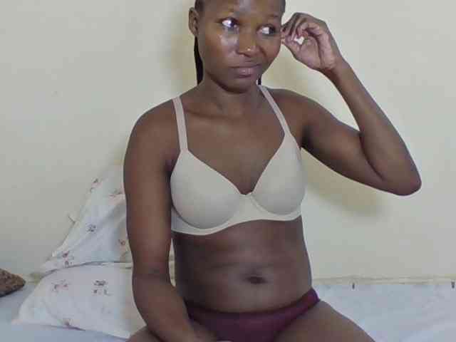 Ebonycutegal webcam