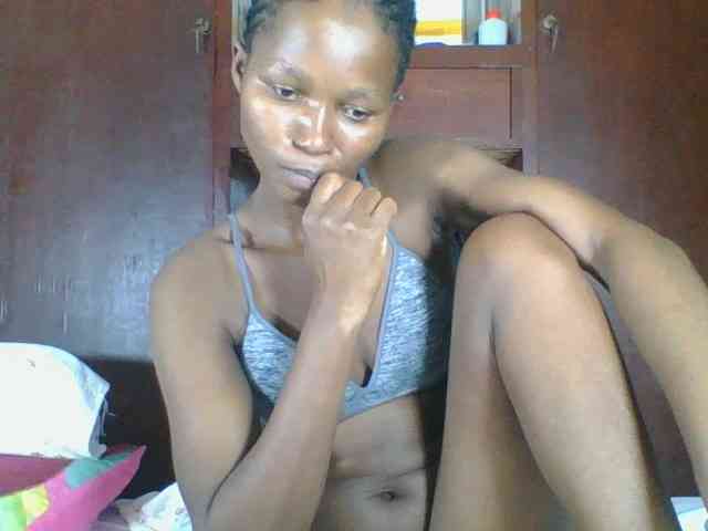 Ebonycutegal webcam